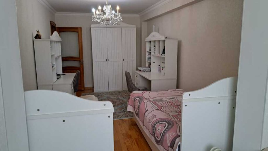 Satılır 3 otaqlı yeni tikili, 105 m², Qara Qarayev m.-7