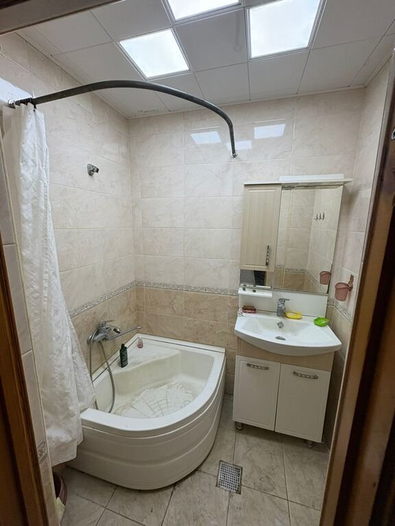 Satılır 5 otaqlı köhnə tikili, 120 m², Əhmədli m.-16