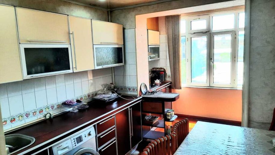 Satılır 4 otaqlı köhnə tikili, 120 m², Memar Əcəmi m.-10