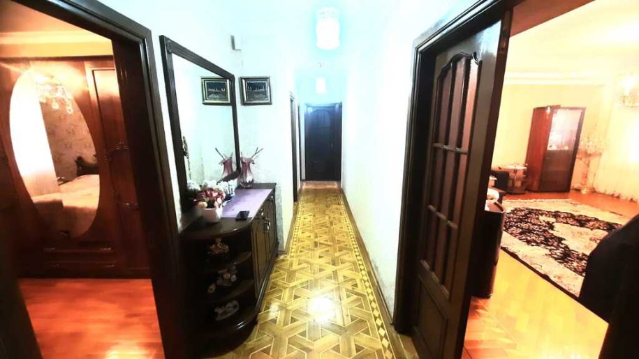 Satılır 4 otaqlı köhnə tikili, 120 m², Memar Əcəmi m.-22