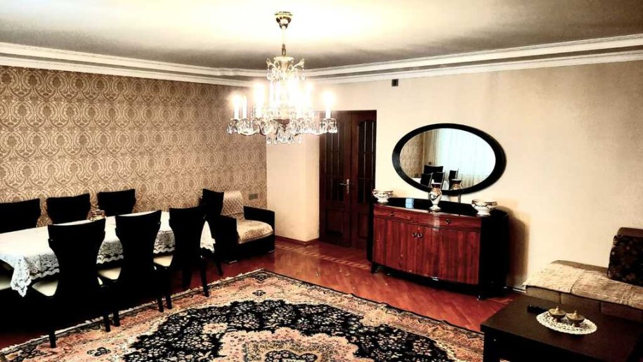 Satılır 4 otaqlı köhnə tikili, 120 m², Memar Əcəmi m.-28