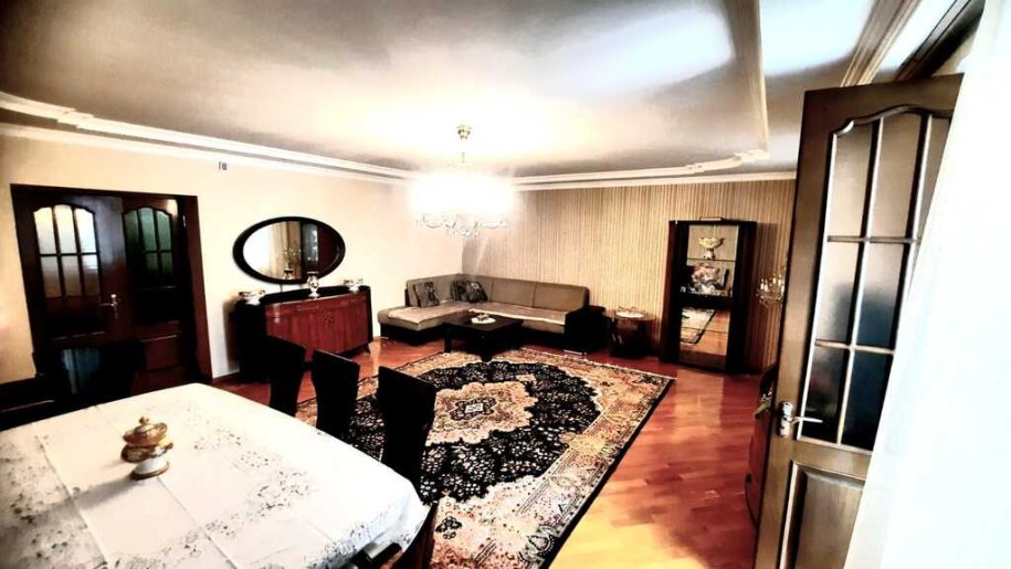 Satılır 4 otaqlı köhnə tikili, 120 m², Memar Əcəmi m.-29