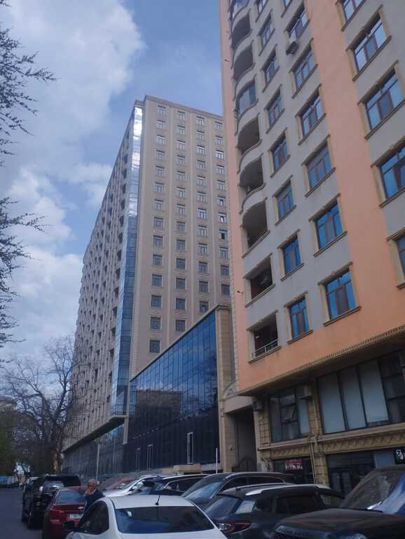 Satılır 3 otaqlı yeni tikili, 141 m², 28 May m.-1