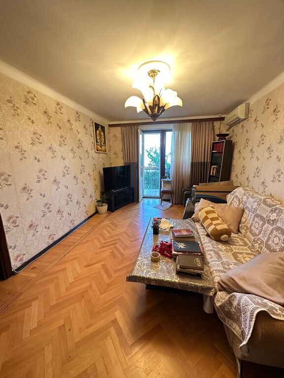 Satılır 3 otaqlı köhnə tikili, 75 m², İçərişəhər m.-8