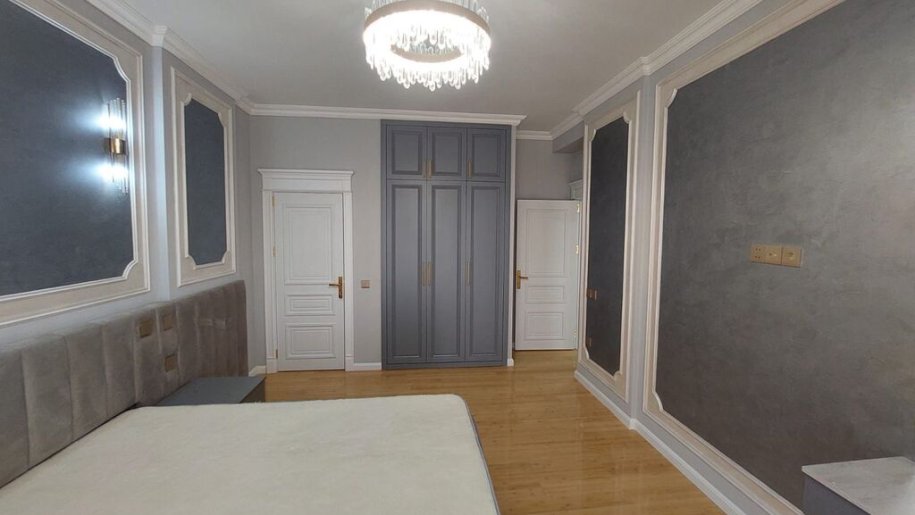 Satılır 4 otaqlı yeni tikili, 215 m², Nizami m.-11