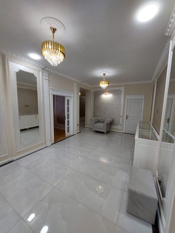 Satılır 4 otaqlı yeni tikili, 215 m², Nizami m.-15