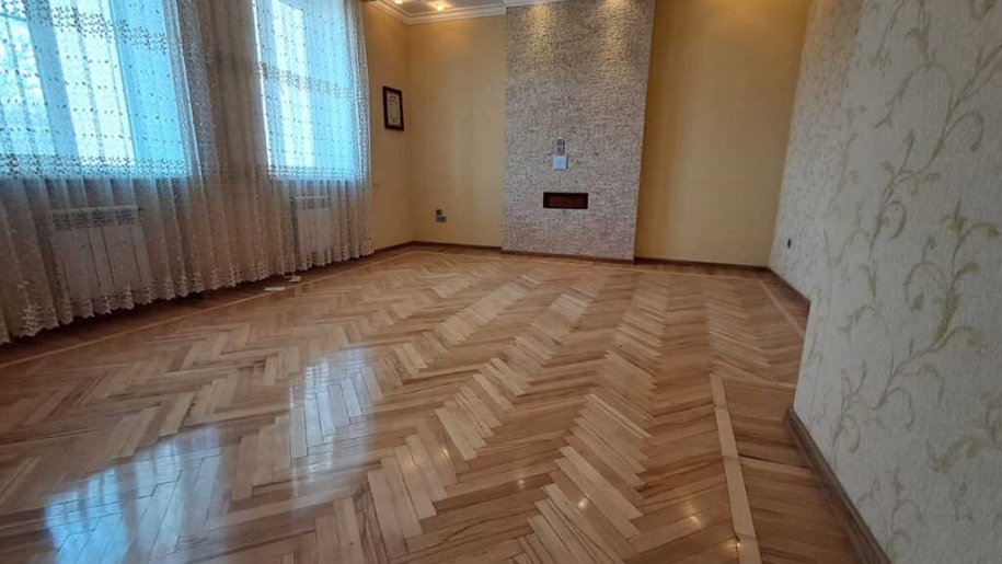 Satılır 3 otaqlı köhnə tikili, 85 m², Nəriman Nərimanov m.-1