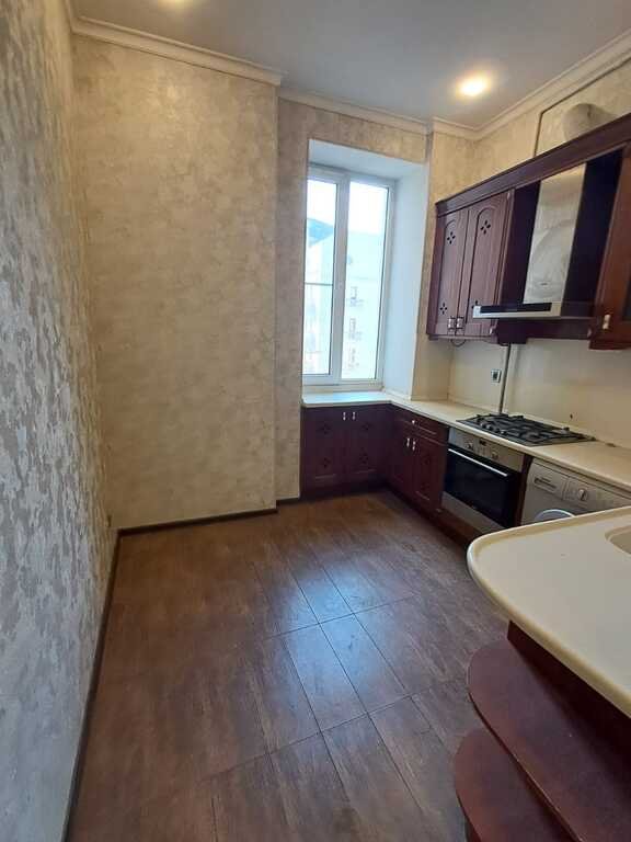 Satılır 3 otaqlı köhnə tikili, 85 m², Nəriman Nərimanov m.-11
