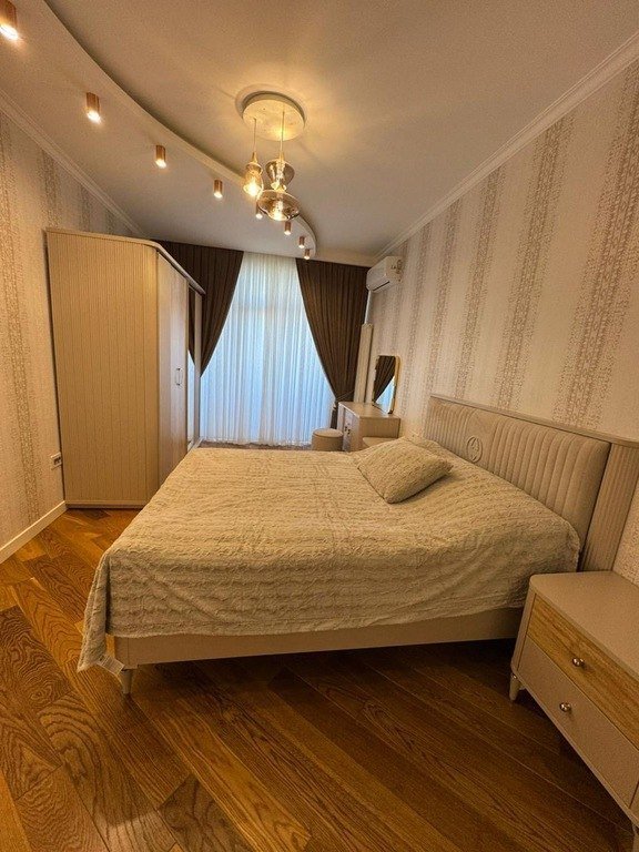 Kirayə verilir 3 otaqlı yeni tikili, 130 m², Xətai m.-7