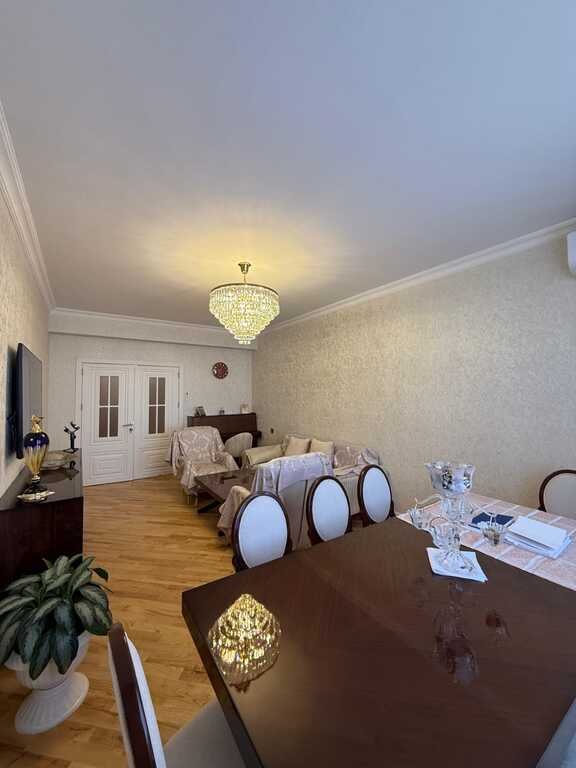 Satılır 3 otaqlı yeni tikili, 125 m², Elmlər Akademiyası m.-2