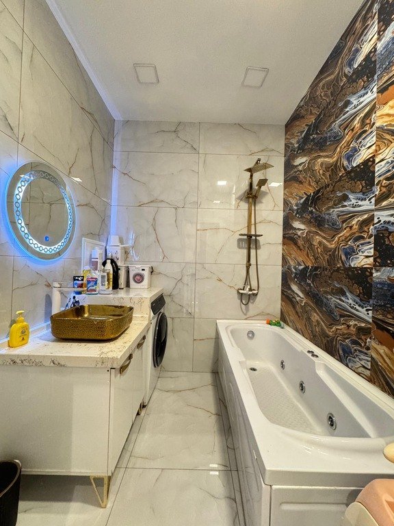 Satılır 2 otaqlı yeni tikili, 90 m², Koroğlu m.-8