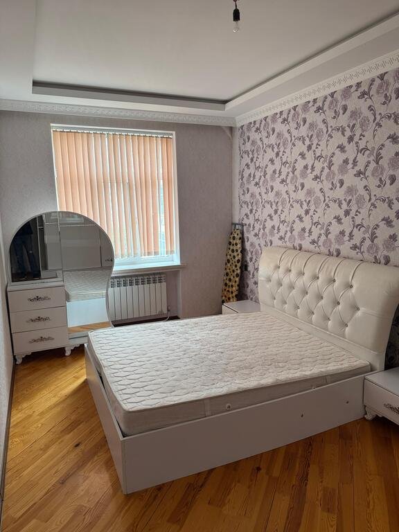 Kirayə verilir 2 otaqlı yeni tikili, 85 m², Neftçilər m.-8