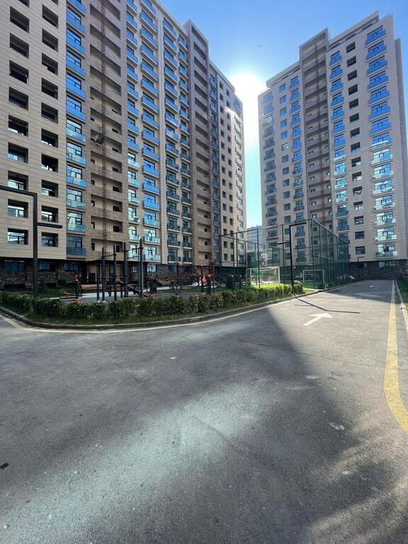 Satılır 5 otaqlı yeni tikili, 265 m², 28 May m.-1