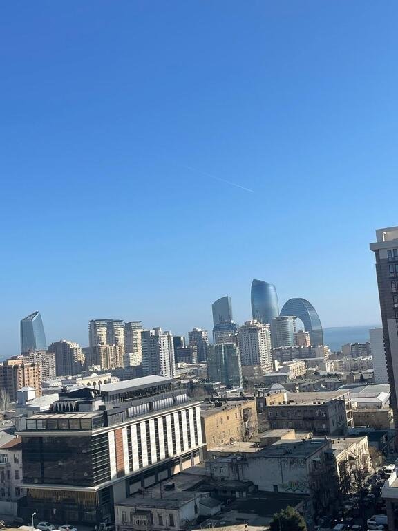 Satılır 5 otaqlı yeni tikili, 265 m², 28 May m.-6
