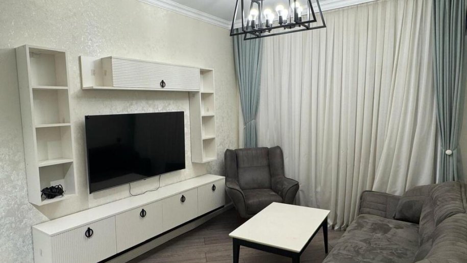 Kirayə verilir 4 otaqlı yeni tikili, 110 m², Dərnəgül m.-2