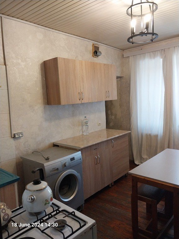 Satılır 4 otaqlı köhnə tikili, 110 m², Gənclik m.-6