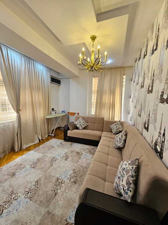 Satılır 4 otaqlı yeni tikili, 143 m², İnşaatçılar m.-2
