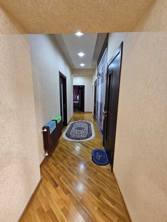 Satılır 4 otaqlı yeni tikili, 143 m², İnşaatçılar m.-7
