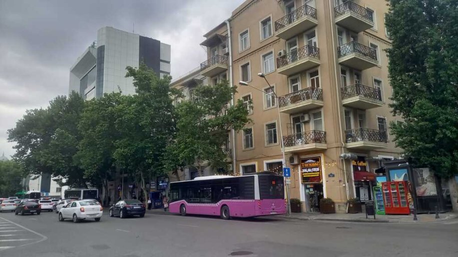 Satılır 2 otaqlı köhnə tikili, 65 m², 28 May m.-2