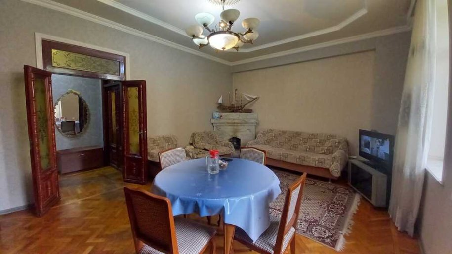 Satılır 2 otaqlı köhnə tikili, 65 m², 28 May m.-10
