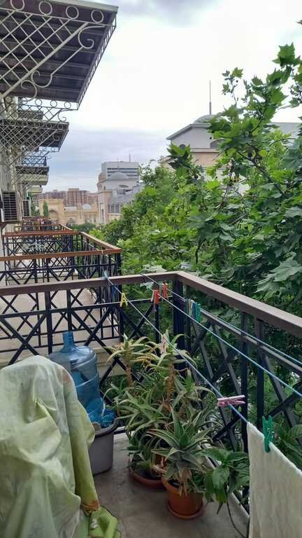 Satılır 2 otaqlı köhnə tikili, 65 m², 28 May m.-20
