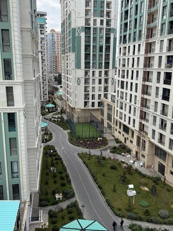 Satılır 6 otaqlı yeni tikili, 250 m², Gənclik m.-5
