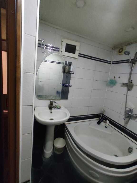 Kirayə verilir 2 otaqlı köhnə tikili, 50 m², İnşaatçılar m.-2