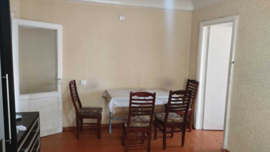 Kirayə verilir 2 otaqlı köhnə tikili, 50 m², İnşaatçılar m.-7