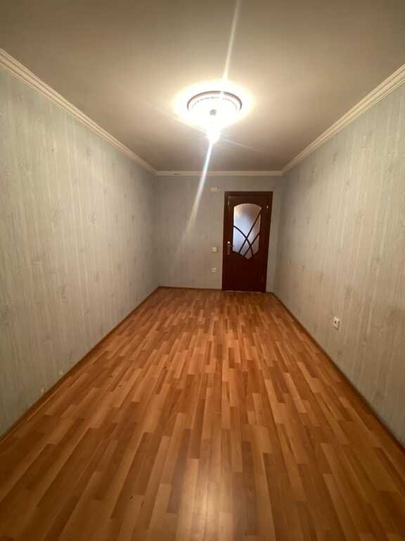 Kirayə verilir 2 otaqlı köhnə tikili, 52 m², İnşaatçılar m.-4