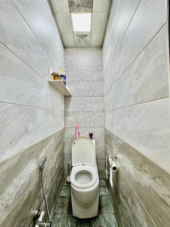 Satılır 4 otaqlı köhnə tikili, 100 m², İnşaatçılar m.-8