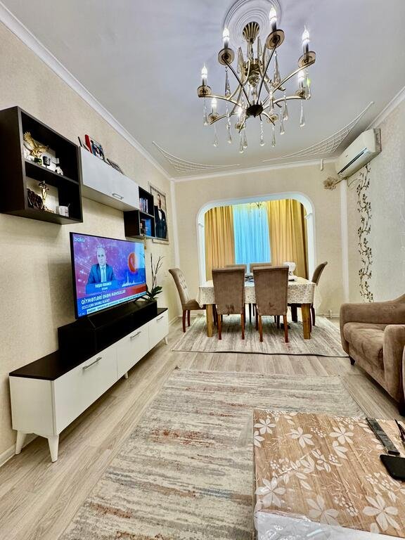 Satılır 4 otaqlı köhnə tikili, 100 m², İnşaatçılar m.-16