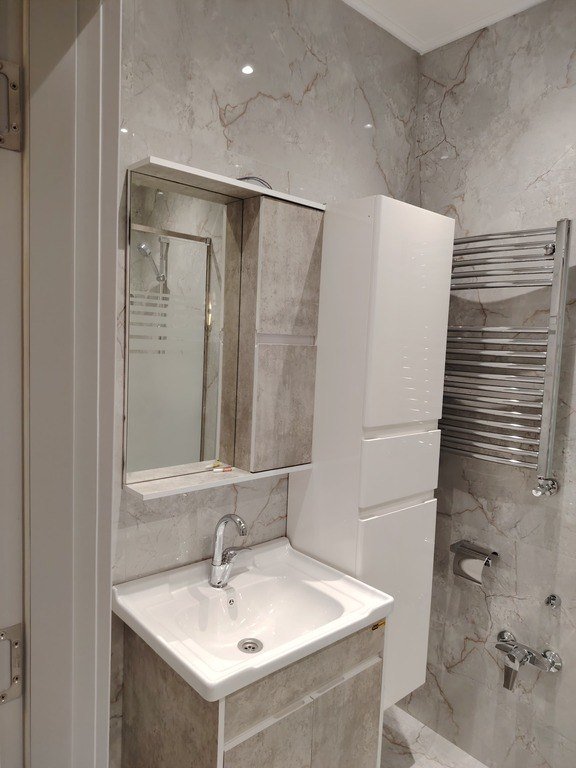 Kirayə verilir 3 otaqlı yeni tikili, 140 m², 28 May m.-4