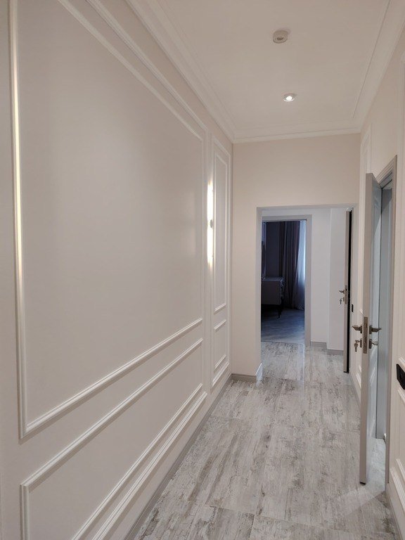 Kirayə verilir 3 otaqlı yeni tikili, 140 m², 28 May m.-5