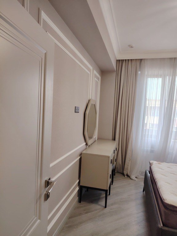 Kirayə verilir 3 otaqlı yeni tikili, 140 m², 28 May m.-9