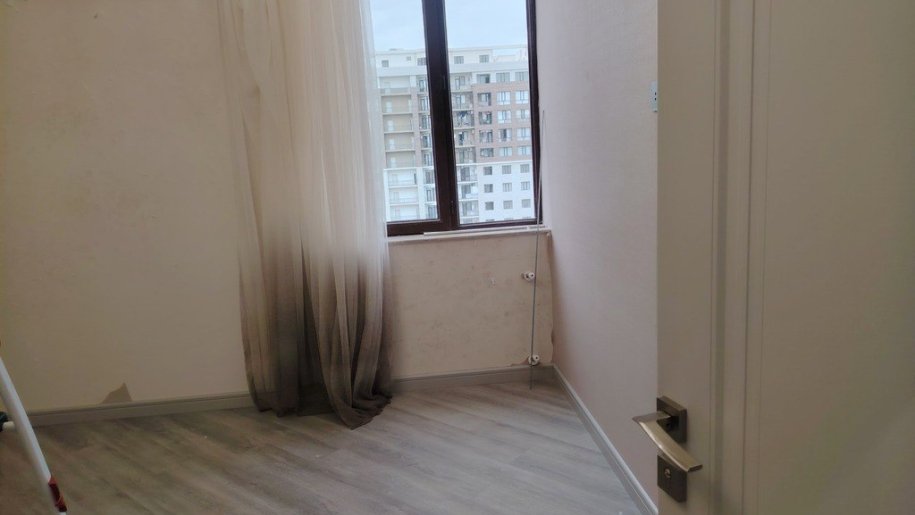 Kirayə verilir 3 otaqlı yeni tikili, 140 m², 28 May m.-11