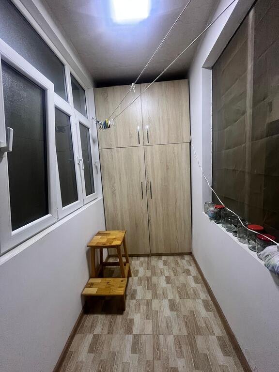 Satılır 3 otaqlı köhnə tikili, 75 m², Memar Əcəmi m.-18