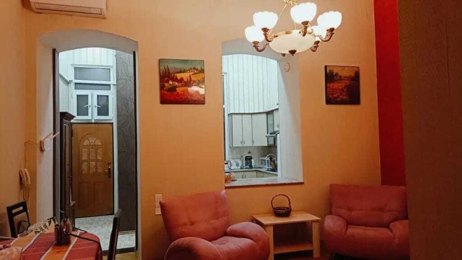 Satılır 2 otaqlı köhnə tikili, 55 m², İçərişəhər m.-2