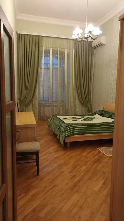 Satılır 2 otaqlı köhnə tikili, 55 m², İçərişəhər m.-4