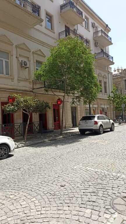 Satılır 2 otaqlı köhnə tikili, 55 m², İçərişəhər m.-15