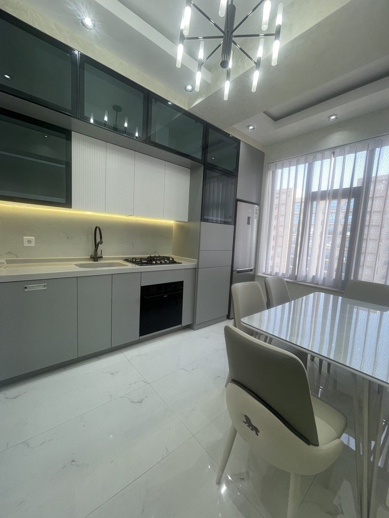 Satılır 3 otaqlı yeni tikili, 90 m², 28 May m.-6