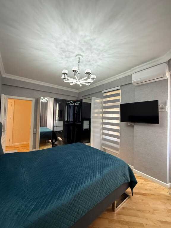 Satılır 3 otaqlı yeni tikili, 124 m², İnşaatçılar m.-11