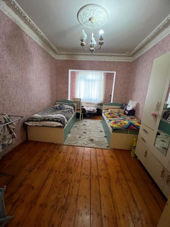 Satılır 2 otaqlı köhnə tikili, 70 m², Nəsimi m.-3