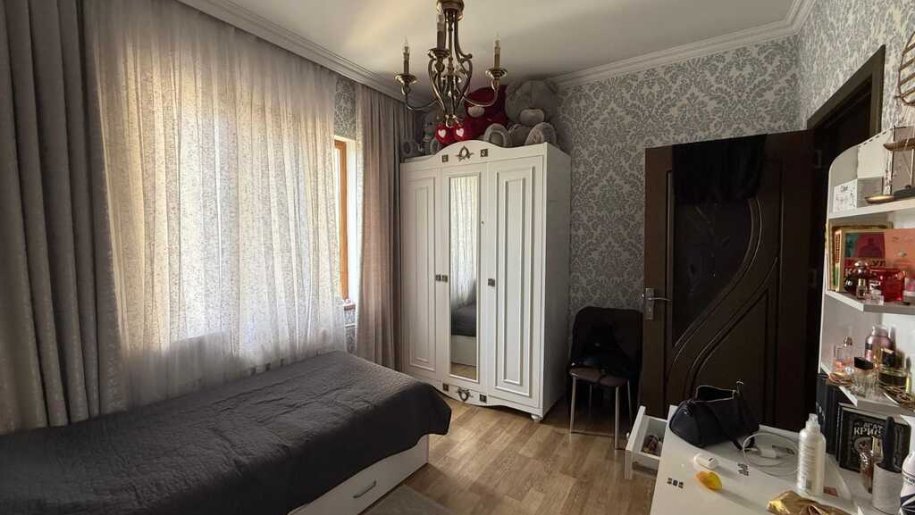 Satılır 5 otaqlı köhnə tikili, 130 m², Suraxanı-5