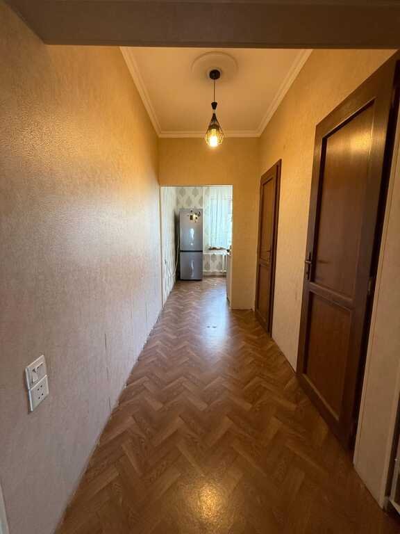 Satılır 5 otaqlı köhnə tikili, 130 m², Suraxanı-8
