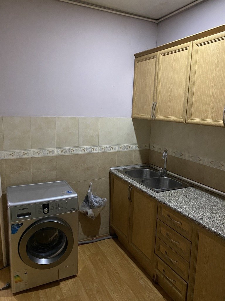 Kirayə verilir 2 otaqlı köhnə tikili, 75 m², Memar Əcəmi m.-1