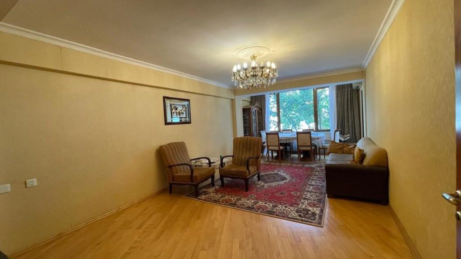 Satılır 4 otaqlı köhnə tikili, 150 m², Elmlər Akademiyası m.-12