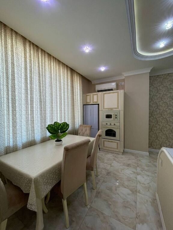 Kirayə verilir 3 otaqlı yeni tikili, 94 m², Sahil m.-4