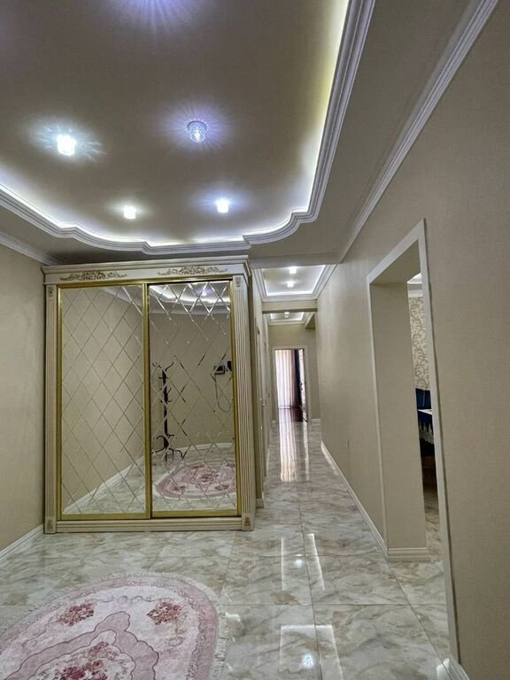 Kirayə verilir 3 otaqlı yeni tikili, 94 m², Sahil m.-9