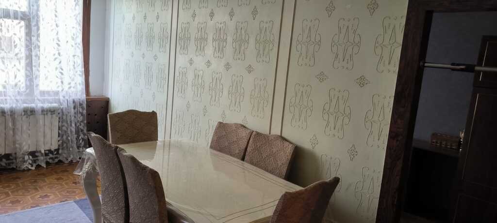 Kirayə verilir 3 otaqlı köhnə tikili, 75 m², Memar Əcəmi m.-4