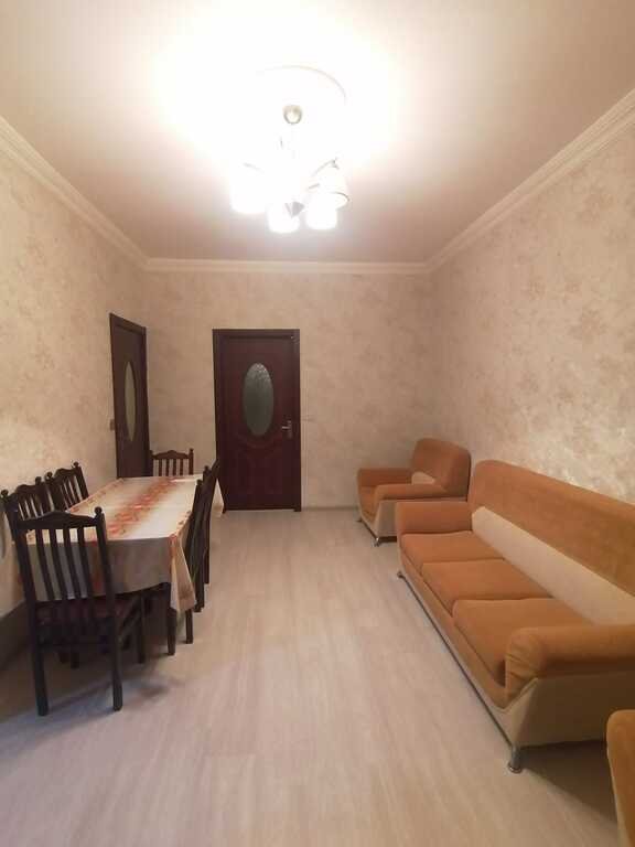 Kirayə verilir 2 otaqlı köhnə tikili, 60 m², Memar Əcəmi m.-2